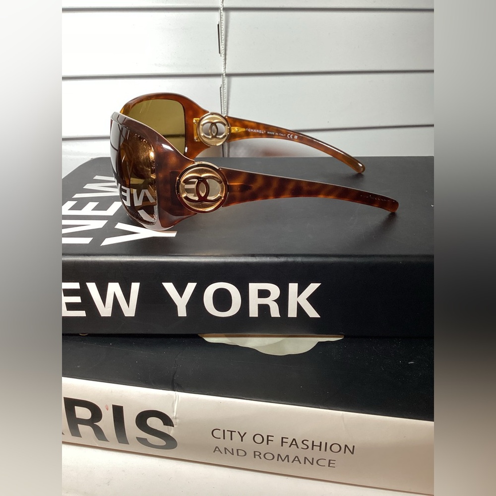 Authentic Chanel Sunglasses (Tortoise and Gold) - Picture 2 of 6